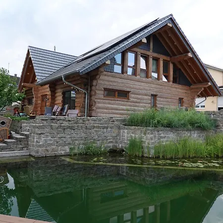Vila Canadian Blockhaus *